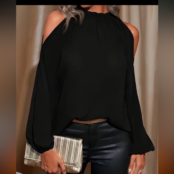 NWT Cold Shoulder Ruffle Crew Neck Blouse - Picture 3 of 5